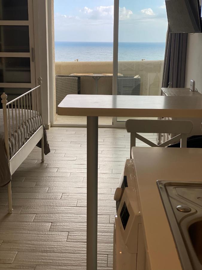 Benal Beach Apartments Benalmadena Bagian luar foto
