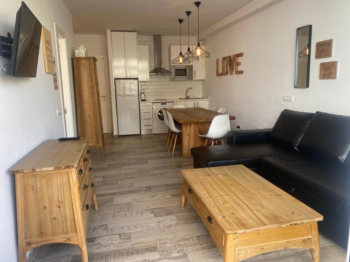 Benal Beach Apartments Benalmadena Bagian luar foto
